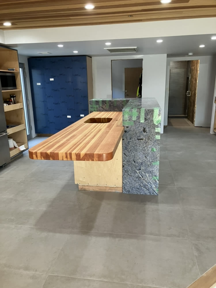 8878 Apache Loop, image 1 of 8