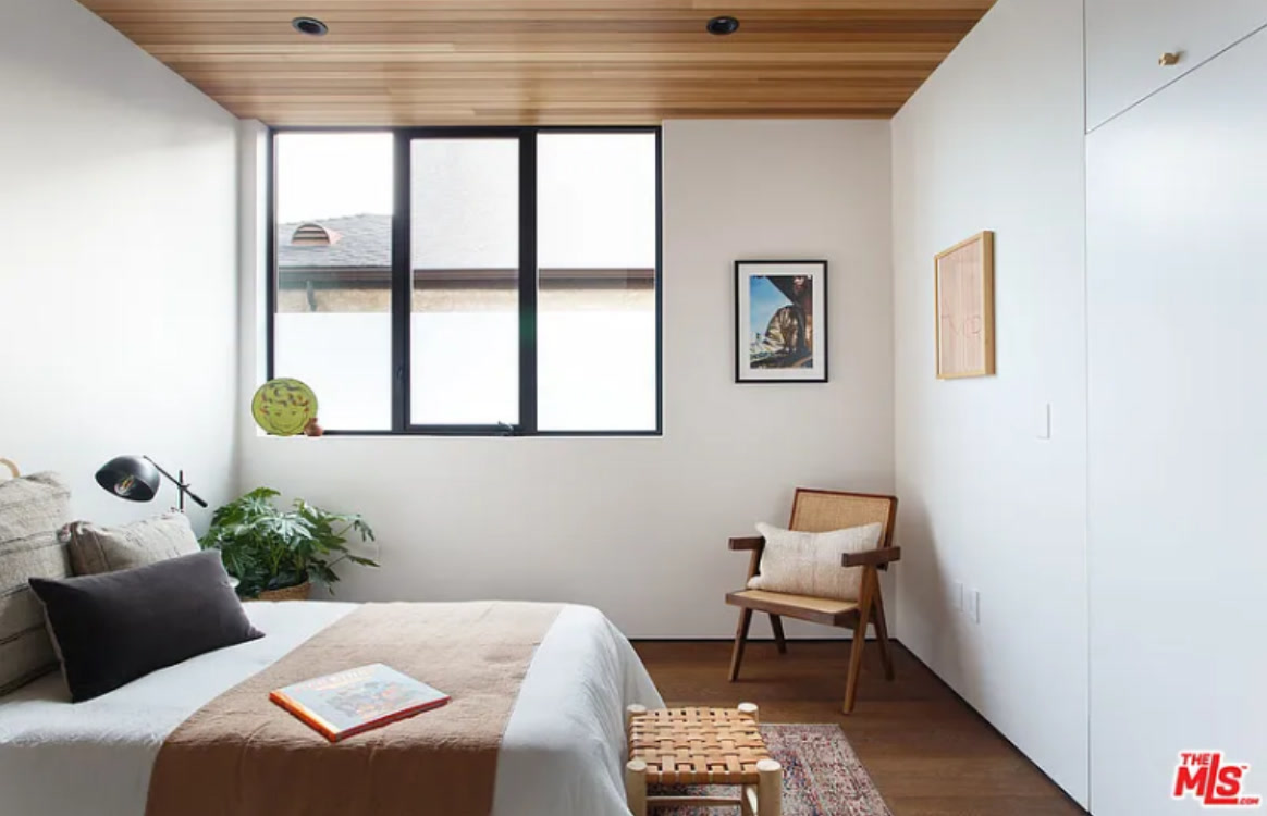303 Windward Avenue, image 12 of 22